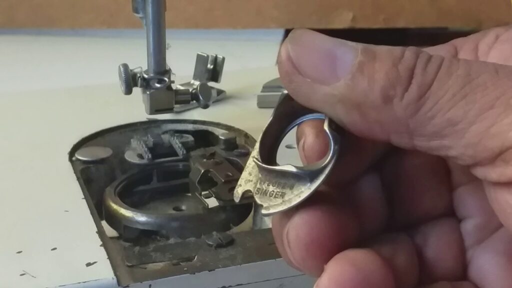 Aprende como reparar y ajustar la tension del porta bobinas 3 APRENDE COMO REPARAR Y AJUSTAR LA TENSION DEL PORTA BOBINA